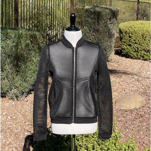 Gianni Binni Open Knit Wrap - S